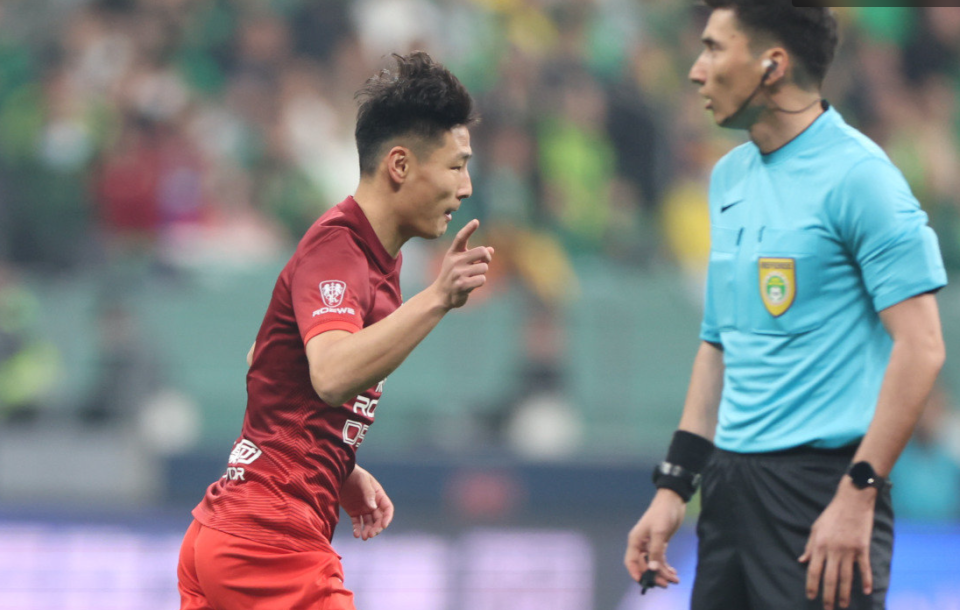  武磊8分钟2球！媒体人热议：回来了！依旧国内足坛独一份