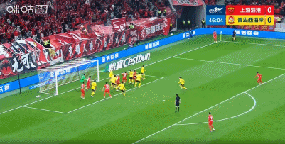  下半场闪击头球破门，让-克劳德打进职业生涯首粒进球